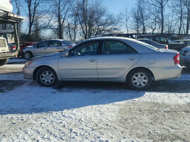 4T1BE32K73U702299 - 2003 TOYOTA CAMRY LE 银色 照片 9