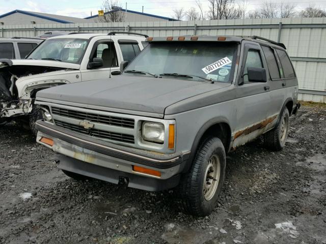 1GNDT13Z2N2114254 - 1992 CHEVROLET BLAZER S10 GRAY photo 2