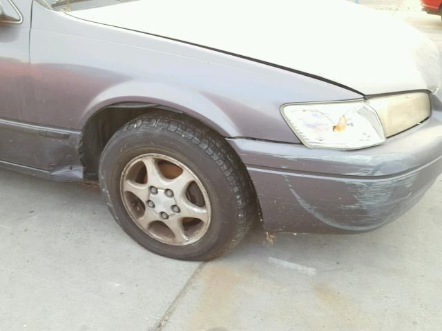 JT2BG28K5X0320391 - 1999 TOYOTA CAMRY LE GRAY photo 9