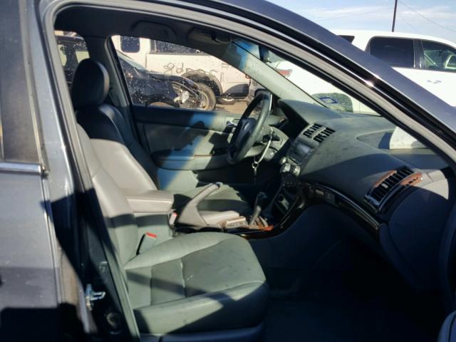 3HGCM56333G700810 - 2003 HONDA ACCORD LX GRAY photo 5