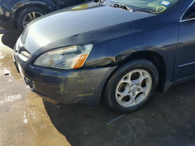 3HGCM56333G700810 - 2003 HONDA ACCORD LX GRAY photo 9