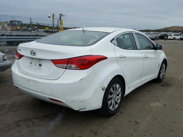 5NPDH4AE6DH161313 - 2013 HYUNDAI ELANTRA GL WHITE photo 4