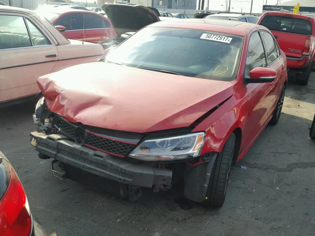 3VWDZ7AJ3BM363428 - 2011 VOLKSWAGEN JETTA SE RED photo 2