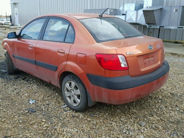 KNADE123276291914 - 2007 KIA RIO BASE ORANGE photo 3