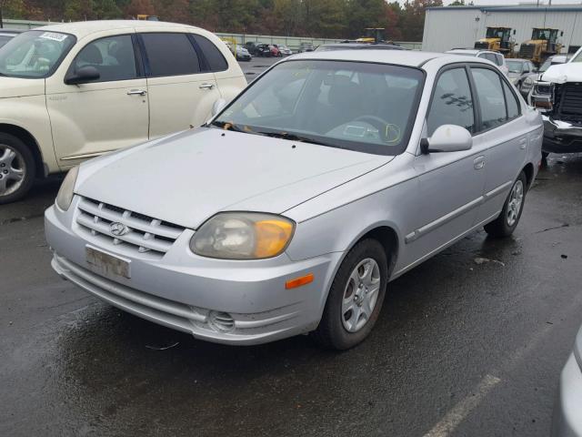 KMHCG45C35U621649 - 2005 HYUNDAI ACCENT GL GRAY photo 2