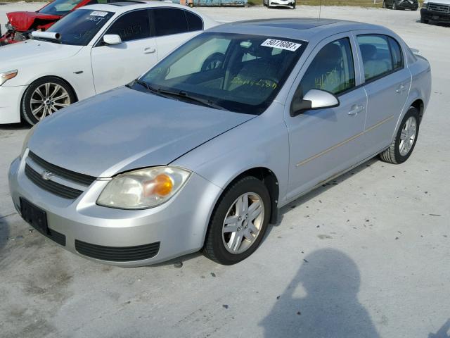 1G1AL52F757589517 - 2005 CHEVROLET COBALT LS SILVER photo 2