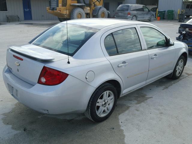 1G1AL52F757589517 - 2005 CHEVROLET COBALT LS SILVER photo 4