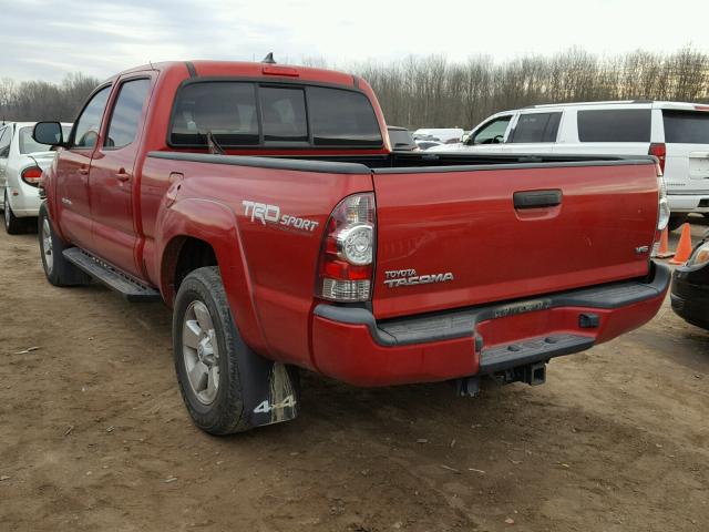 3TMMU4FN3EM070497 - 2014 TOYOTA TACOMA DOU RED photo 3