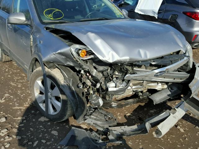 4S4BRBKC6B3417041 - 2011 SUBARU OUTBACK 2. SILVER photo 9