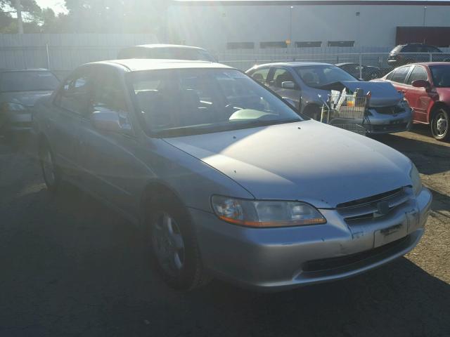 1HGCG1656XA013066 - 1999 HONDA ACCORD EX SILVER photo 1