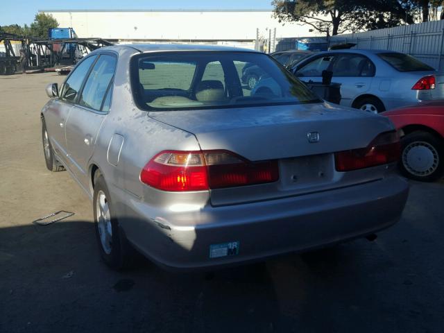 1HGCG1656XA013066 - 1999 HONDA ACCORD EX SILVER photo 3