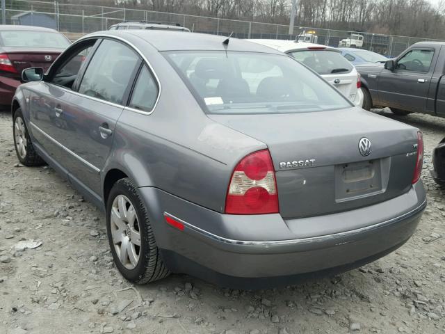 WVWTH63B62P300982 - 2002 VOLKSWAGEN PASSAT GLX GRAY photo 3