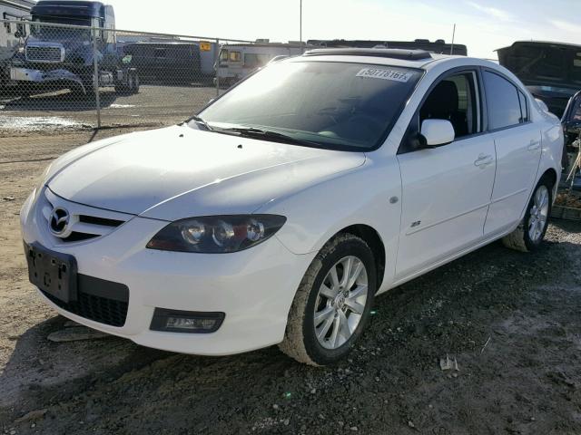 JM1BK324681780094 - 2008 MAZDA 3 S WHITE photo 2