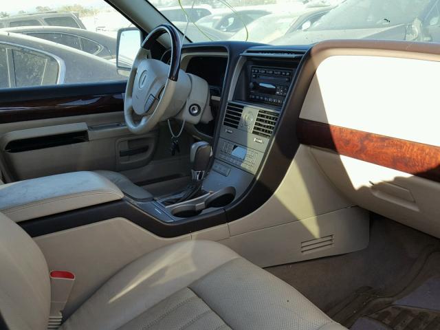 5LMEU78H03ZJ16627 - 2003 LINCOLN AVIATOR 白色 照片 5