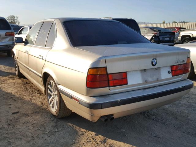 WBAHD6327SGK52858 - 1995 BMW 525 I AUTO BEIGE photo 3