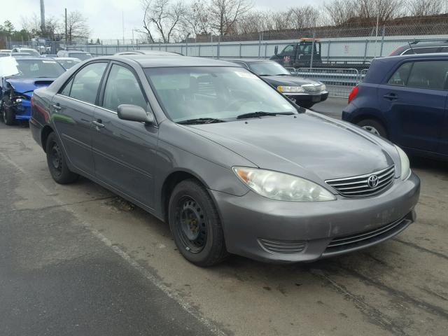 4T1BE32K75U529838 - 2005 TOYOTA CAMRY LE GREEN photo 1