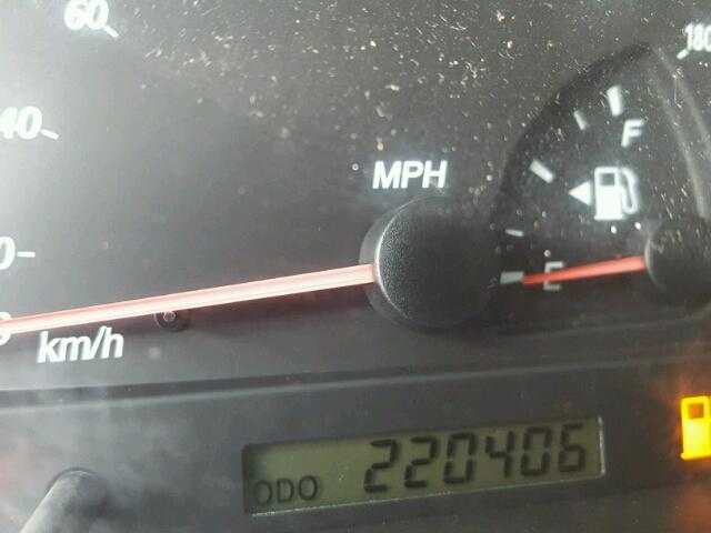 4T1BE32K02U095774 - 2002 TOYOTA CAMRY LE მუქწითელი ფოტო 8