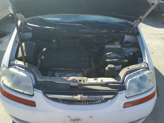 KL1TD526X5B477053 - 2005 CHEVROLET AVEO BASE 白色 照片 7