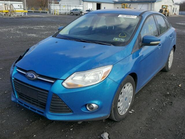 1FAHP3F26CL150230 - 2012 FORD FOCUS SE BLUE photo 2