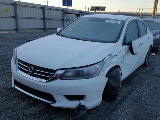 1HGCR2F56EA046159 - 2014 HONDA ACCORD SPO WHITE photo 2