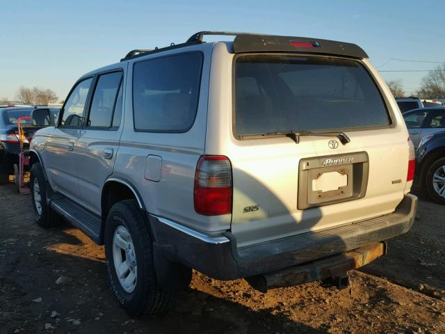 JT3HN86R6W0172443 - 1998 TOYOTA 4RUNNER SR SILVER photo 3