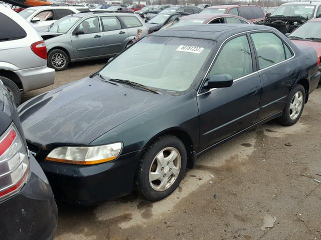 1HGCG565XWA259544 - 1998 HONDA ACCORD EX GREEN photo 2