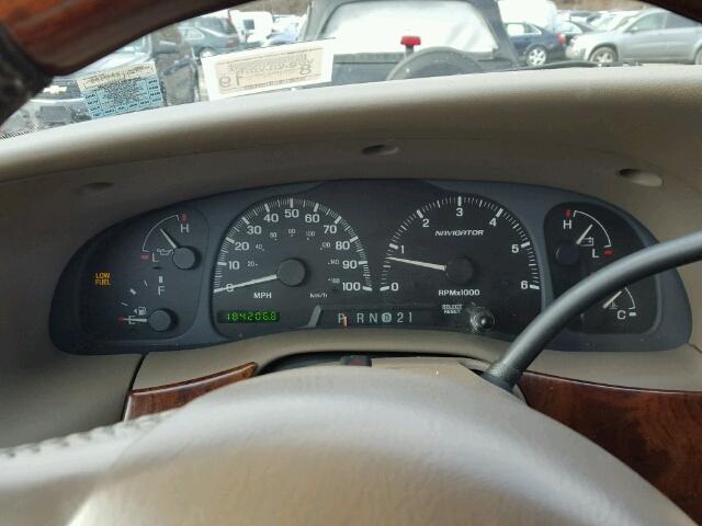 5LMFU28A3YLJ38867 - 2000 LINCOLN NAVIGATOR ბეჟი ფოტო 8