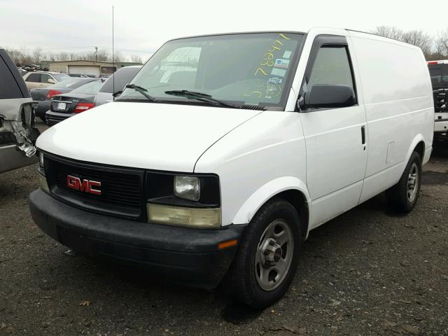 1GTDM19X43B513174 - 2003 GMC SAFARI XT WHITE photo 2