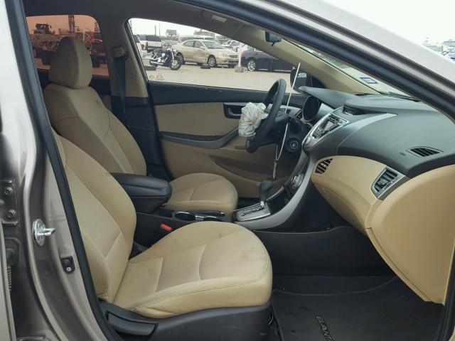 5NPDH4AEXBH060613 - 2011 HYUNDAI ELANTRA GL BROWN photo 5