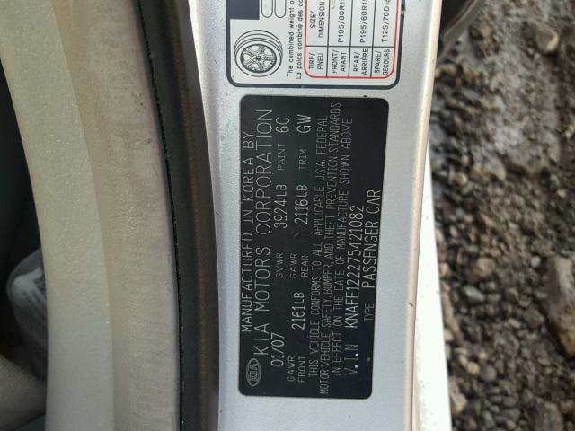 KNAFE122275421082 - 2007 KIA SPECTRA EX SILVER photo 10