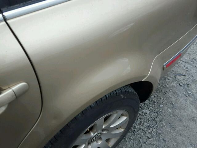 WVWPD63B41P209009 - 2001 VOLKSWAGEN PASSAT GLS GOLD photo 9