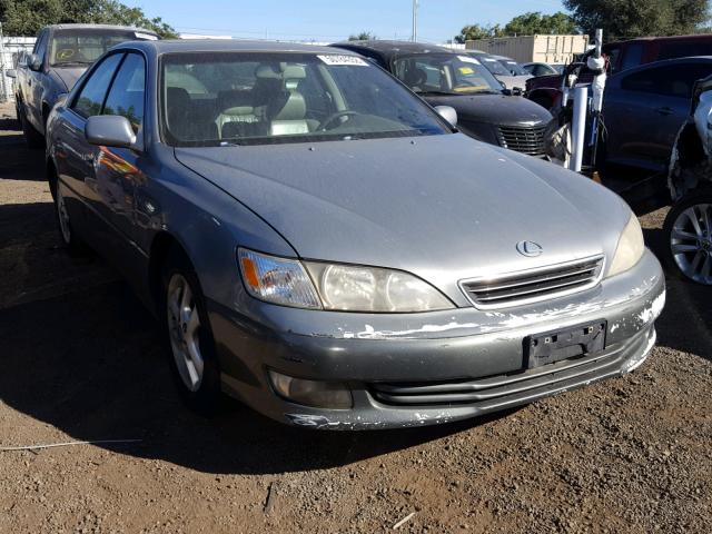 JT8BF28G0Y5082300 - 2000 LEXUS ES 300 SILVER photo 1