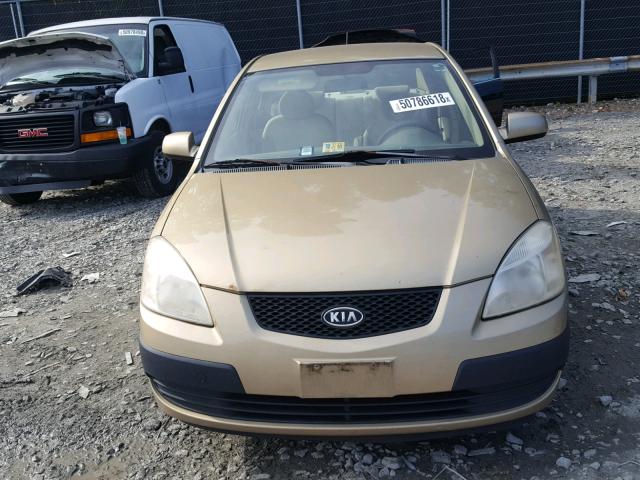 KNADE123766029997 - 2006 KIA RIO GOLD photo 9