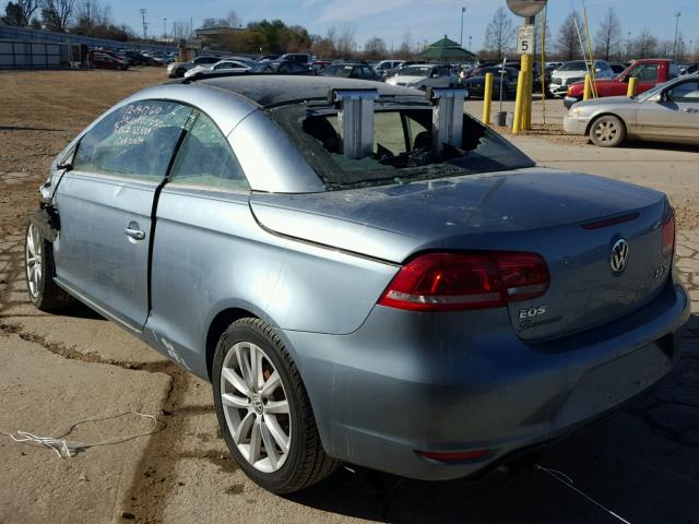 WVWBW7AH1CV011634 - 2012 VOLKSWAGEN EOS KOMFOR BLUE photo 3