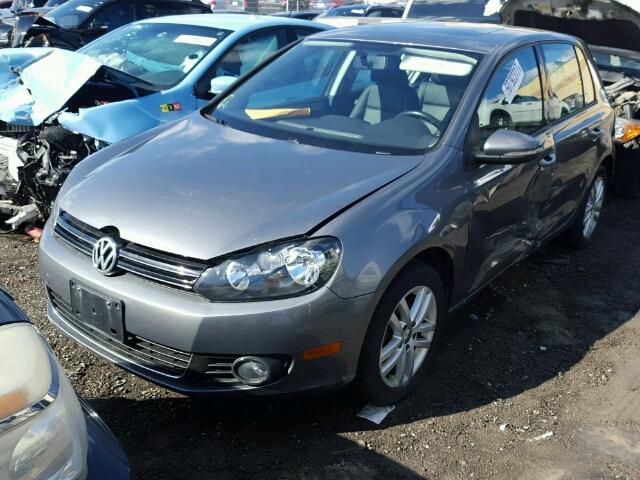 WVWCA9AJ0BW013241 - 2011 VOLKSWAGEN GOLF 灰色 照片 2