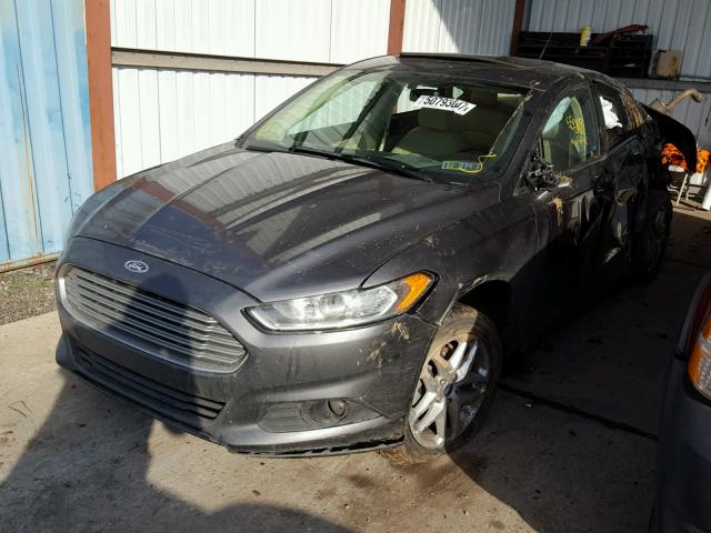 1FA6P0HD9E5365404 - 2014 FORD FUSION SE GRAY photo 2