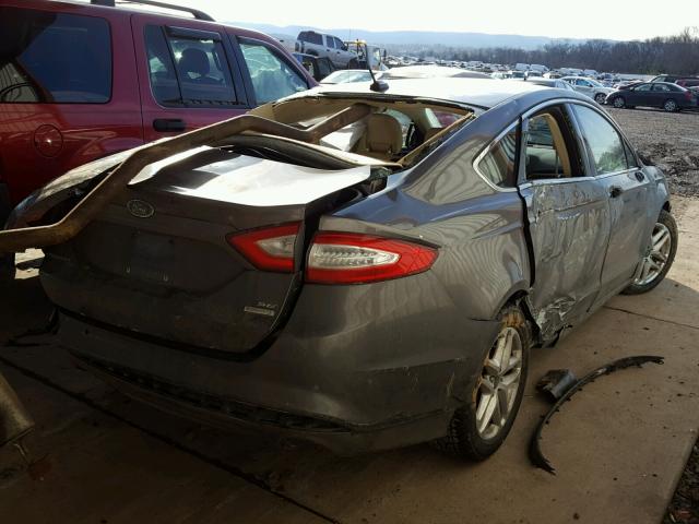 1FA6P0HD9E5365404 - 2014 FORD FUSION SE GRAY photo 4