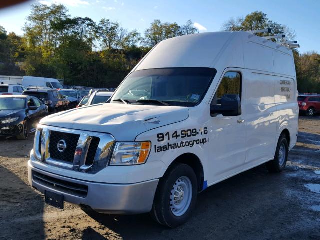 1N6AF0LY7CN117714 - 2012 NISSAN NV 2500 WHITE photo 2