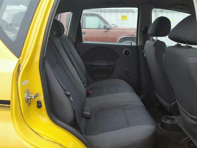 KL1TD66648B134324 - 2008 CHEVROLET AVEO BASE Żółty zdjęcie 6
