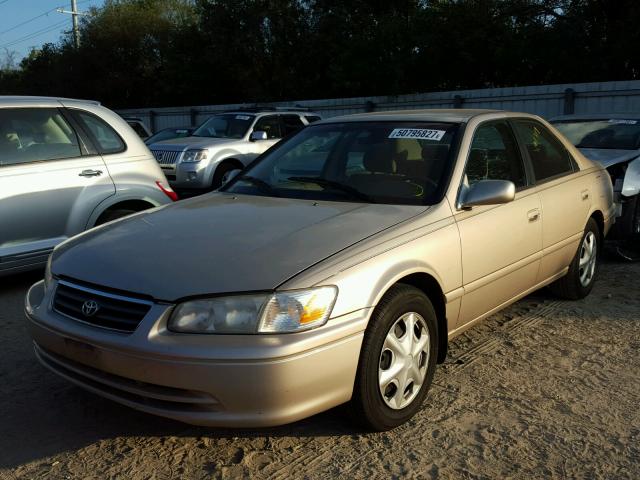 JT2BG22K710542043 - 2001 TOYOTA CAMRY CE 金色 照片 2