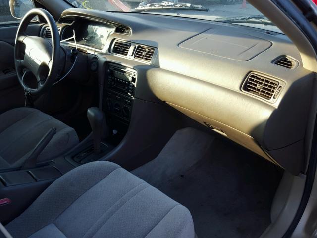JT2BG22K710542043 - 2001 TOYOTA CAMRY CE 金色 照片 9