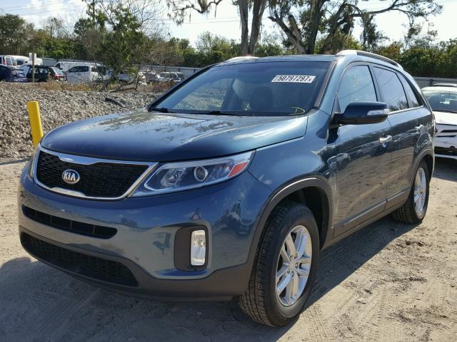 5XYKT3A61EG456322 - 2014 KIA SORENTO LX BLUE photo 2