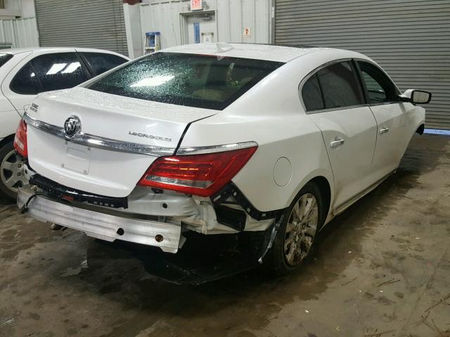 1G4GB5GR9GF175246 - 2016 BUICK LACROSSE WHITE photo 4