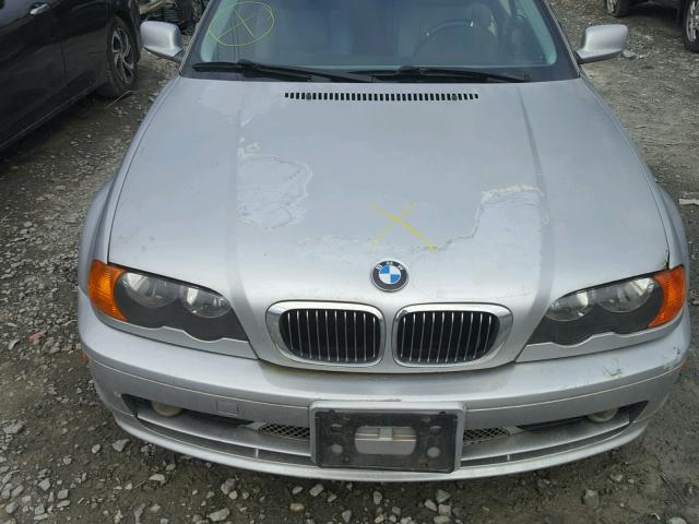 WBABM5346YJP00939 - 2000 BMW 328 CI فضي صورة 7