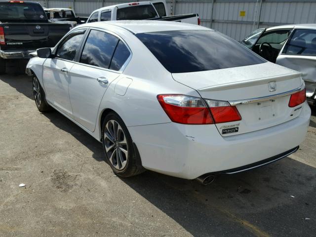 1HGCR2F55EA242416 - 2014 HONDA ACCORD SPO WHITE photo 3