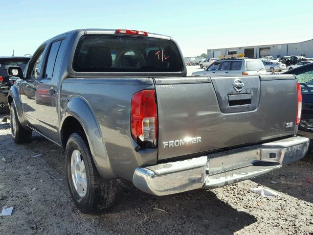 1N6AD07U78C443982 - 2008 NISSAN FRONTIER C GRAY photo 3