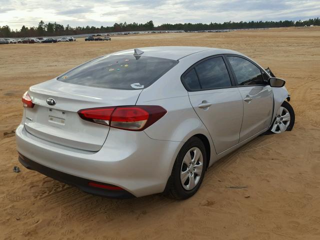 3KPFK4A71HE032238 - 2017 KIA FORTE LX RED photo 4