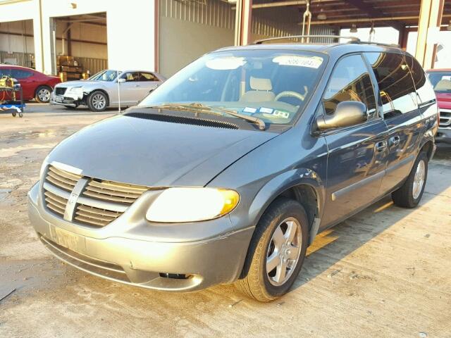 1D4GP45R26B631941 - 2006 DODGE CARAVAN SX GRAY photo 2