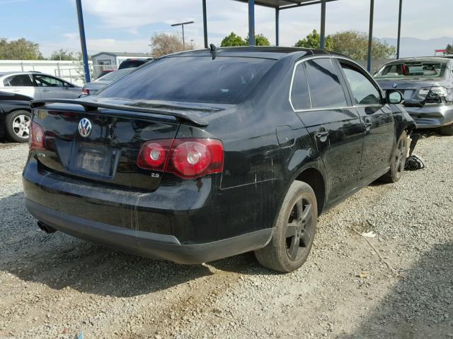 3VWRZ71K89M124398 - 2009 VOLKSWAGEN JETTA SE BLACK photo 4