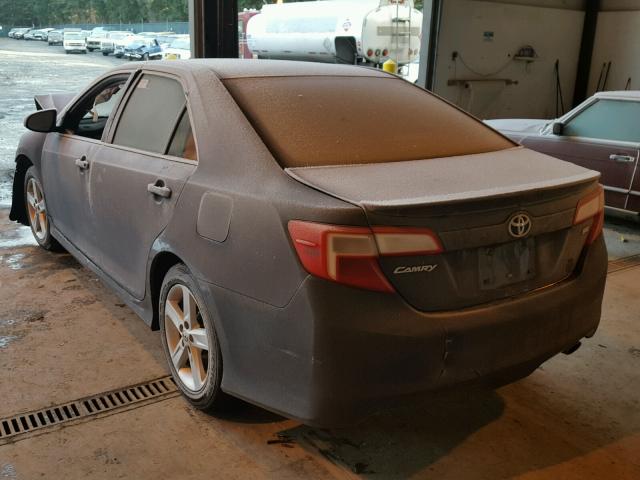 4T1BF1FK9DU216073 - 2013 TOYOTA CAMRY L GRAY photo 3